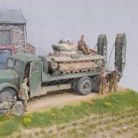 Route de France 1940 – Porte-char Bernard et FCM 36