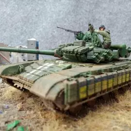 Ukrainian T64 defending land
